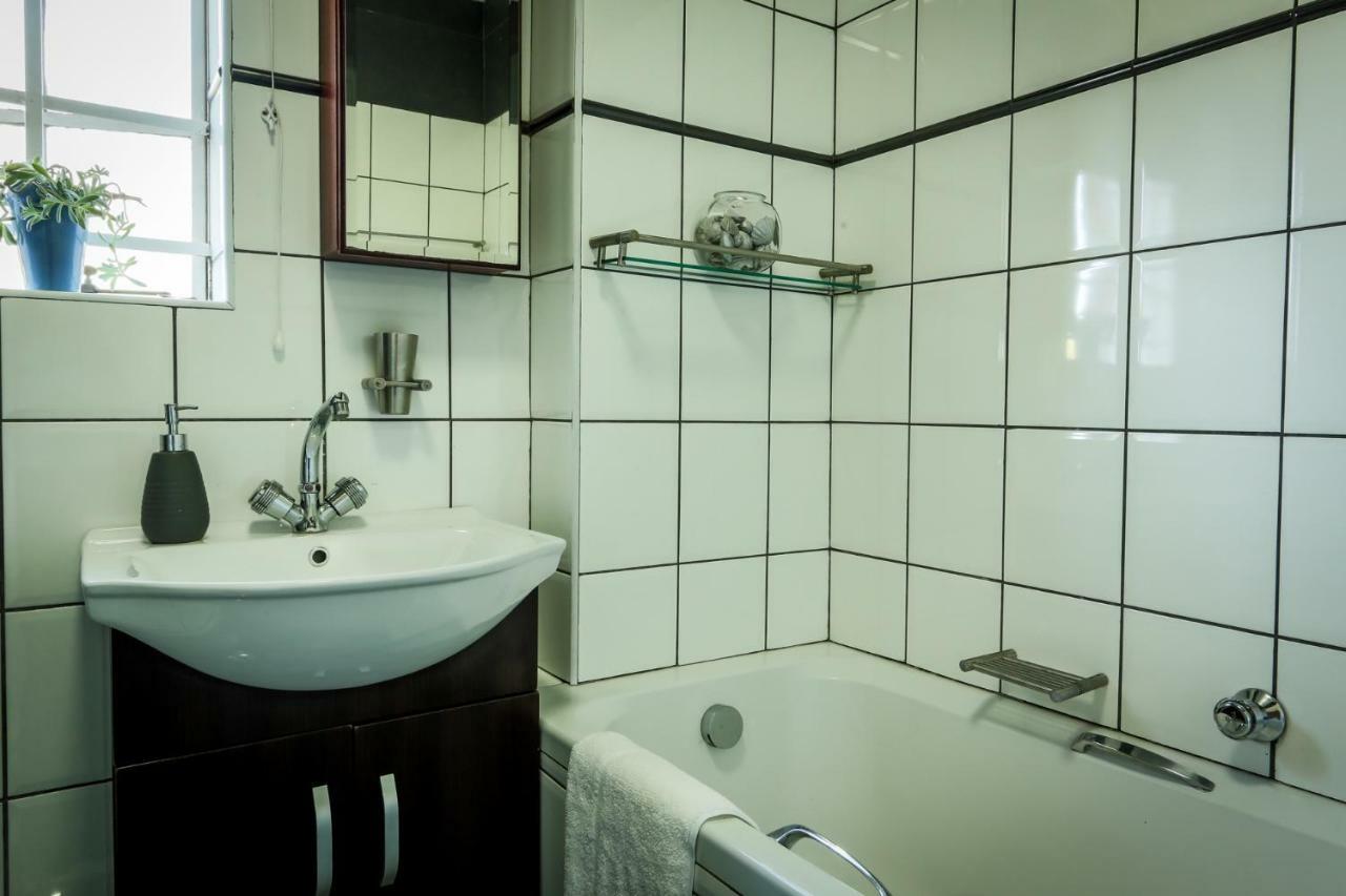 Town View Apartment Питърмарицбург Екстериор снимка